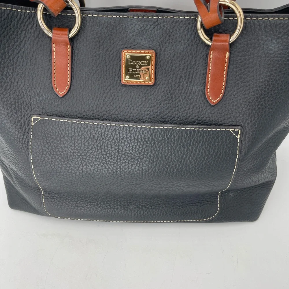 Dooney & Bourke pebbled black